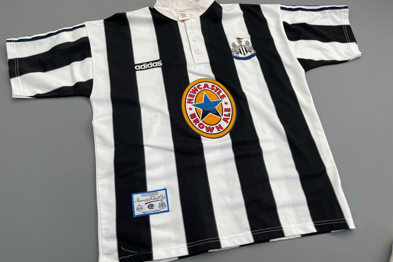 Newcastle 1995-97 Home shirt size L (Excellent)