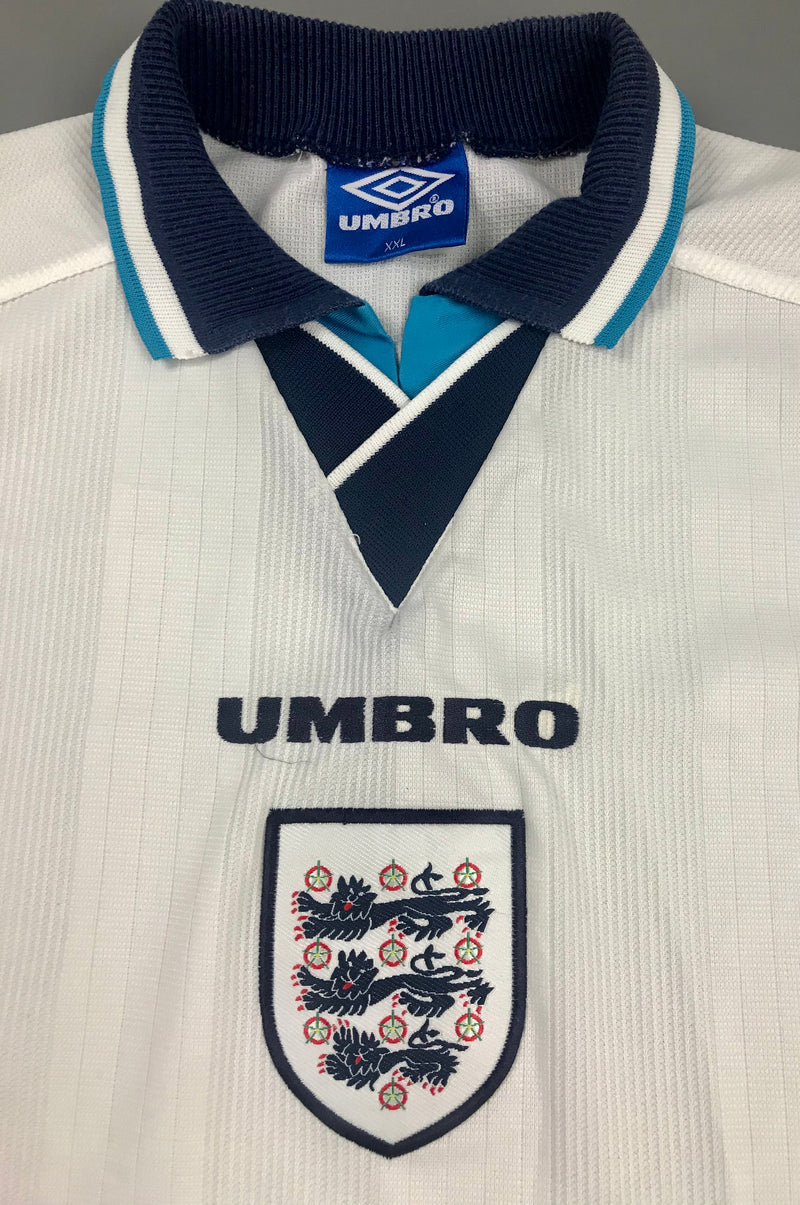 England 1995-97 Home shirt and shorts size XL